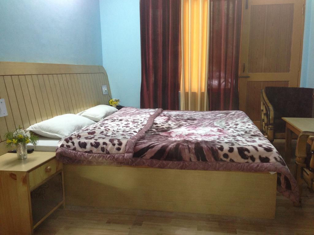 Hotel Ridge View Манали Экстерьер фото