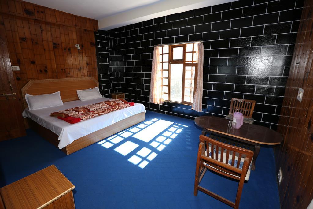 Hotel Ridge View Манали Экстерьер фото